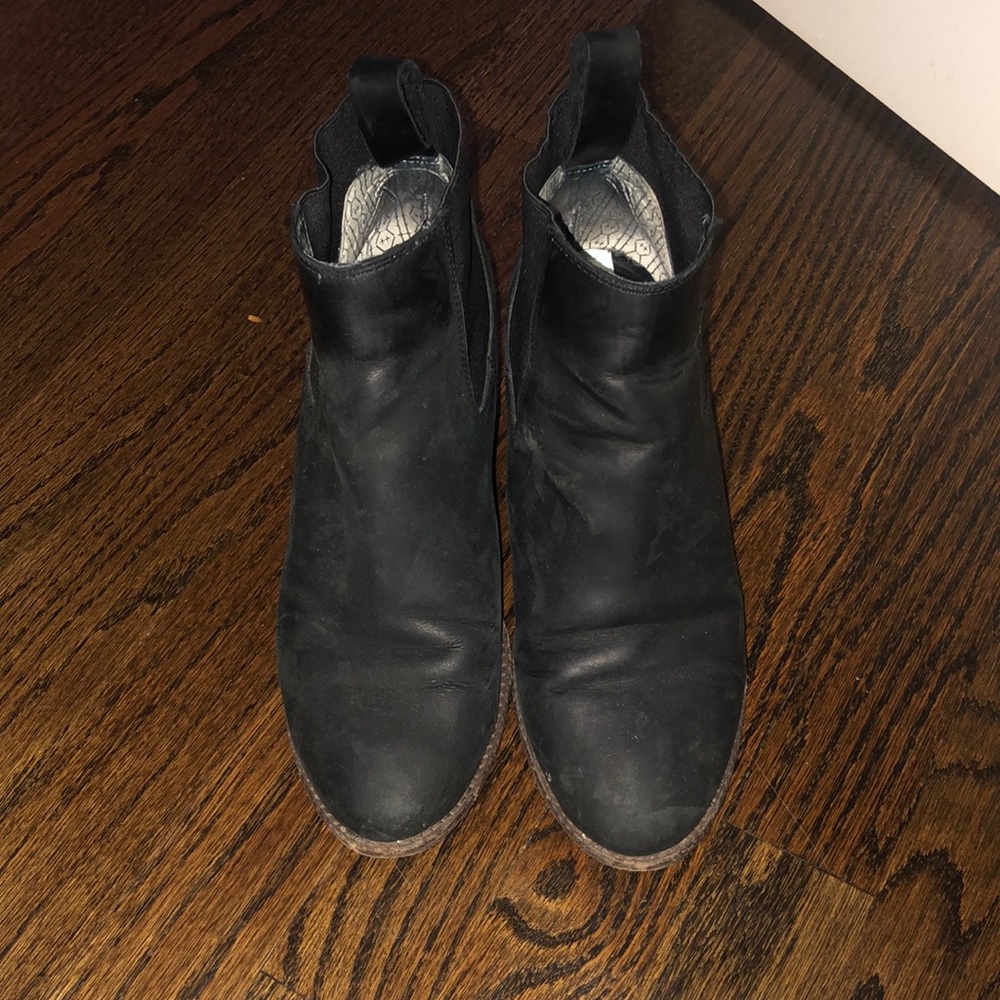 Matt bernson size 7 boots